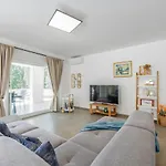 Molaris Zadarvillas Βίλα *
