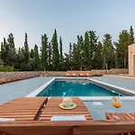 Molaris Zadarvillas Βίλα *