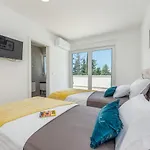 Molaris Zadarvillas ヴィラ ソリネ