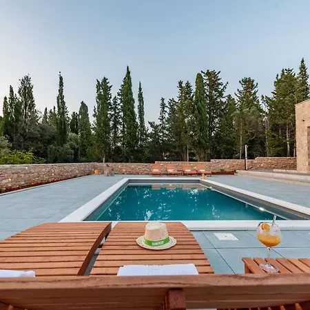 Molaris Zadarvillas Villa *