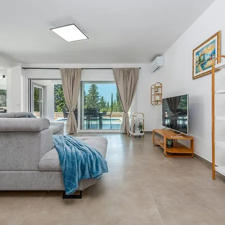 וילה Molaris Zadarvillas סולינה