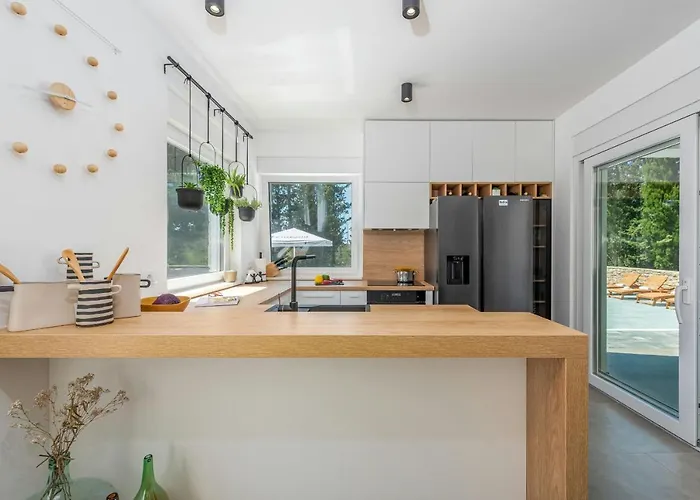 Molaris Zadarvillas סולינה