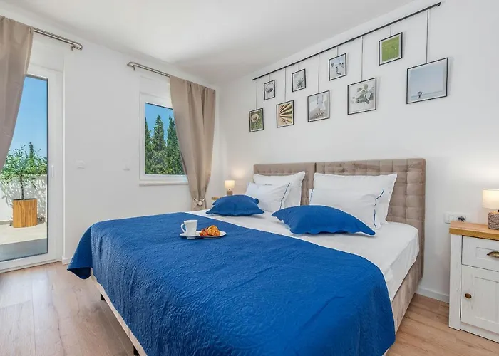 Molaris Zadarvillas וילה *